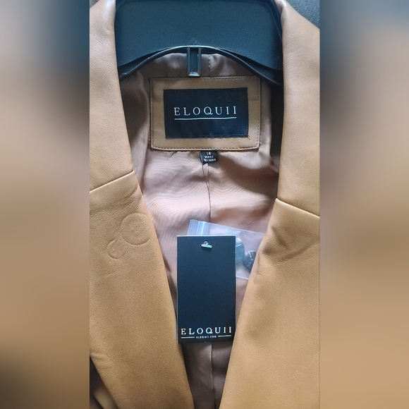 Eloquii Tan Blazer - Picture 3 of 3
